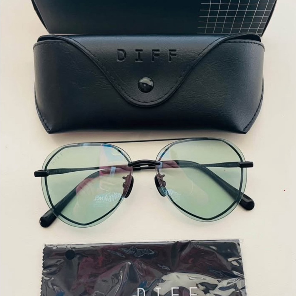 Diff Lenox XS Sunglasses